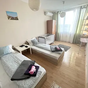 airport-apartment.sofiahotelsbg.com/