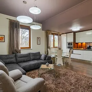  Apartament Cosy Luxury Flat In The Centrum- 90sqm - 3 Rooms. Bulgaria